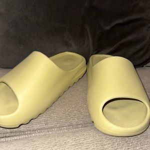Yeezy Slides